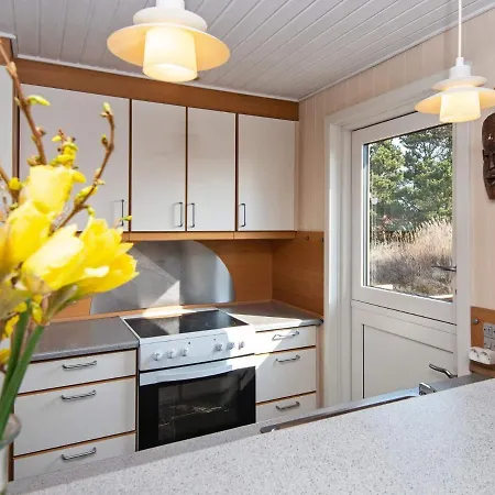 בית נופש 6 Person Holiday In Henne
