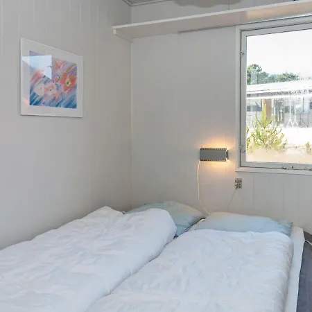 בית נופש 6 Person Holiday In Henne *